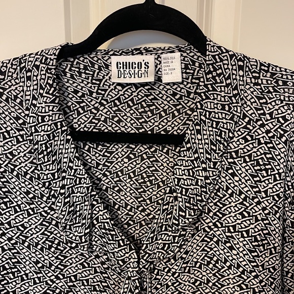 Chicos design, size 2, 100% silk blouse - Picture 7 of 9
